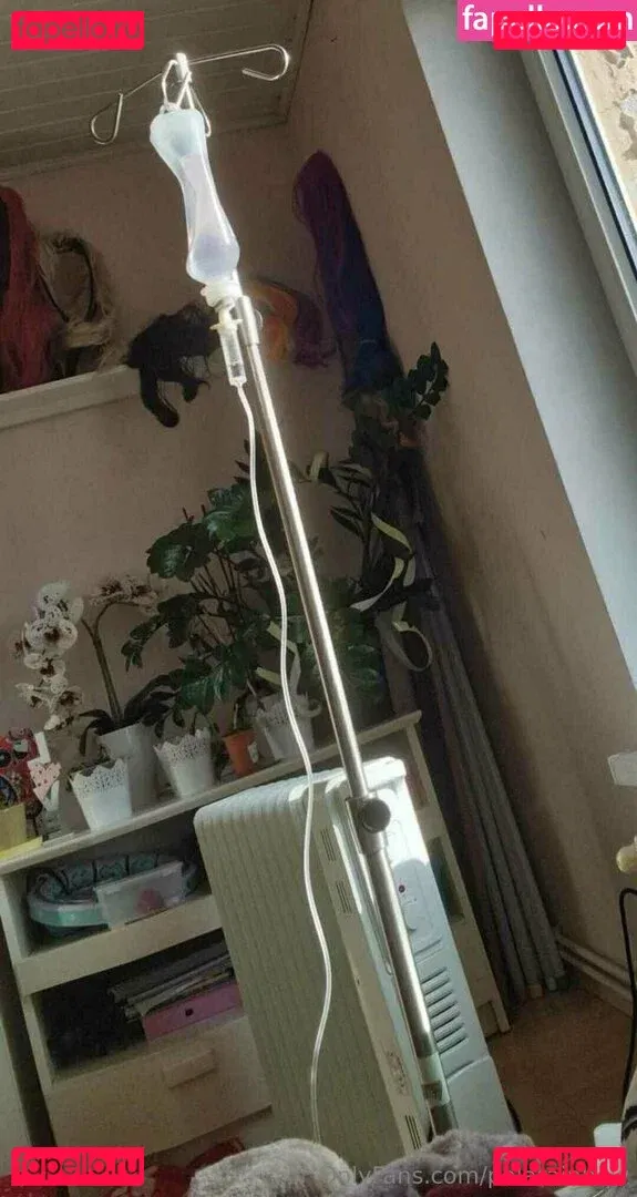 polarainbow Onlyfans Photo Gallery 