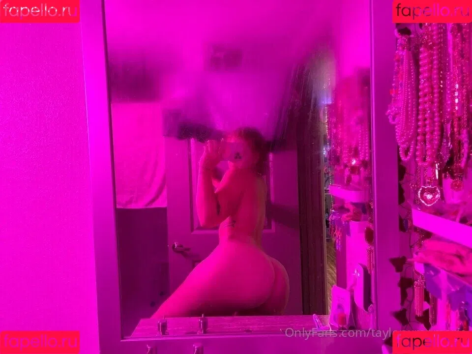 taylorwrenmarie Onlyfans Photo Gallery 