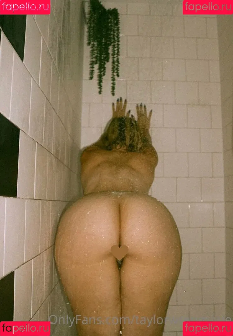 taylorwrenmarie Onlyfans Photo Gallery 