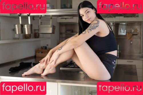 eeeempathy Onlyfans Photo Gallery 