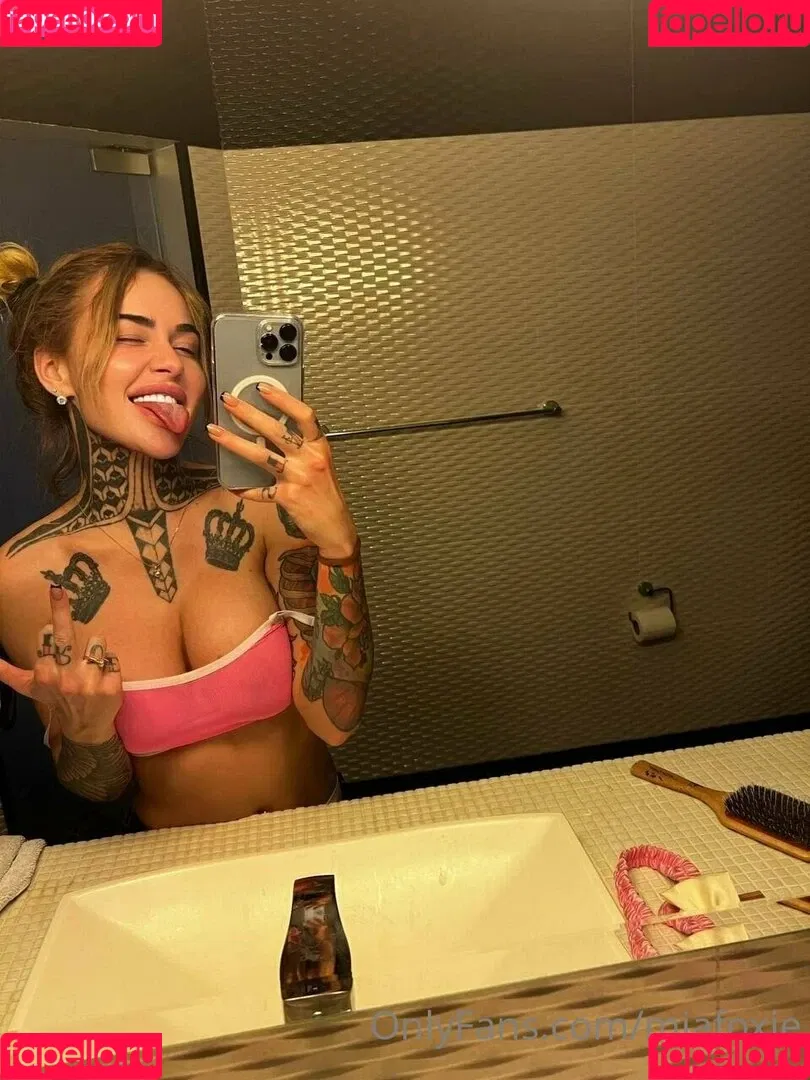 miafoxie Onlyfans Photo Gallery 