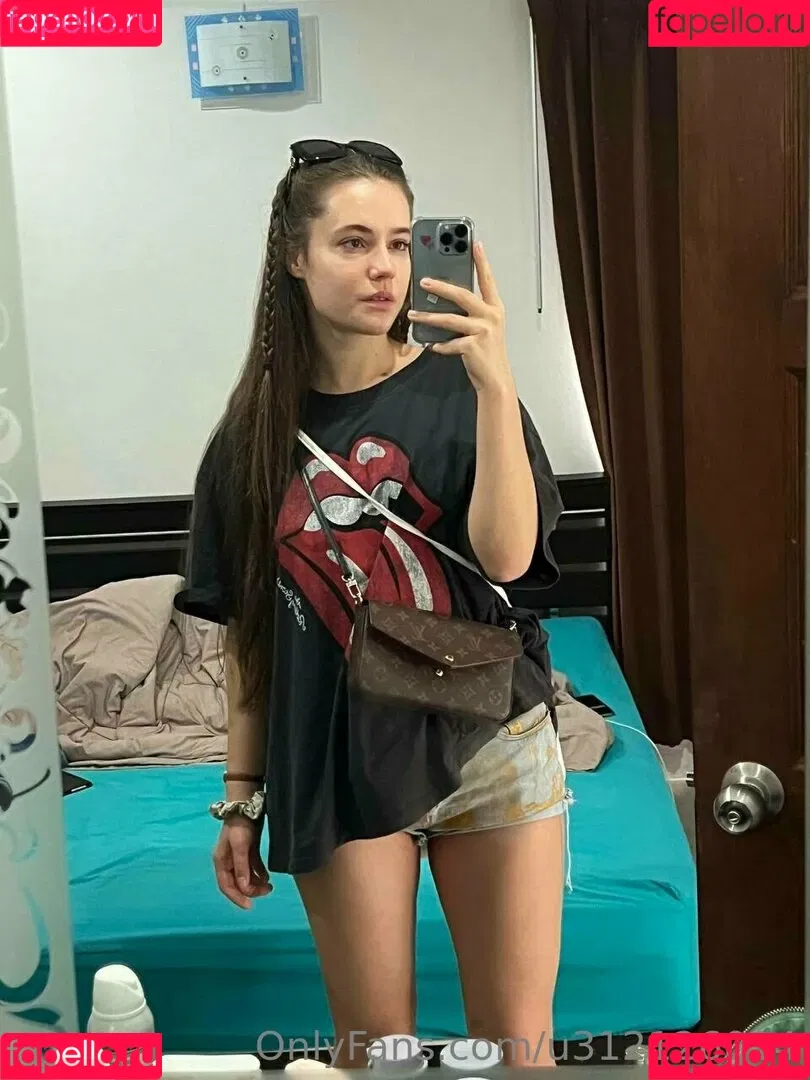 meridianaua Onlyfans Photo Gallery 