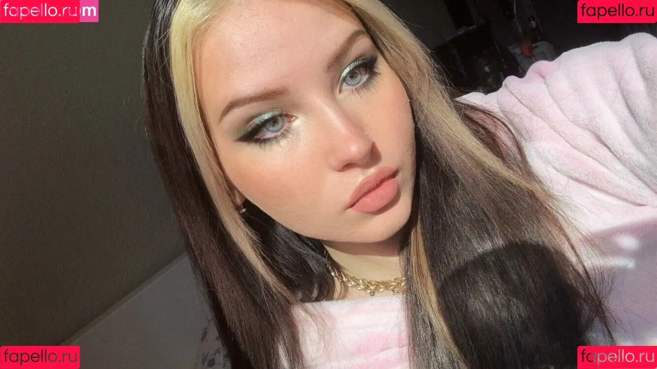 katyakittyxo Onlyfans Photo Gallery 