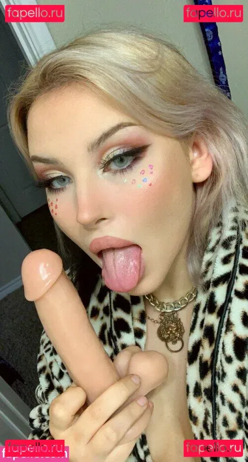 katyakittyxo Onlyfans Photo Gallery 