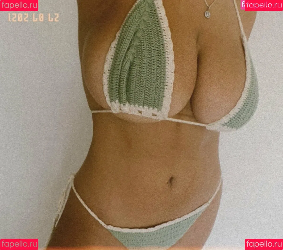Coral Sharon Onlyfans Photo Gallery 