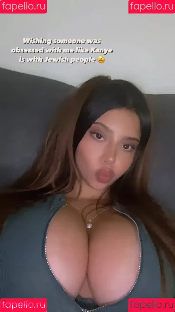 Coral Sharon Onlyfans Photo Gallery 