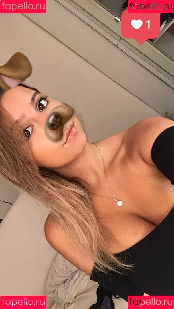 Coral Sharon Onlyfans Photo Gallery 