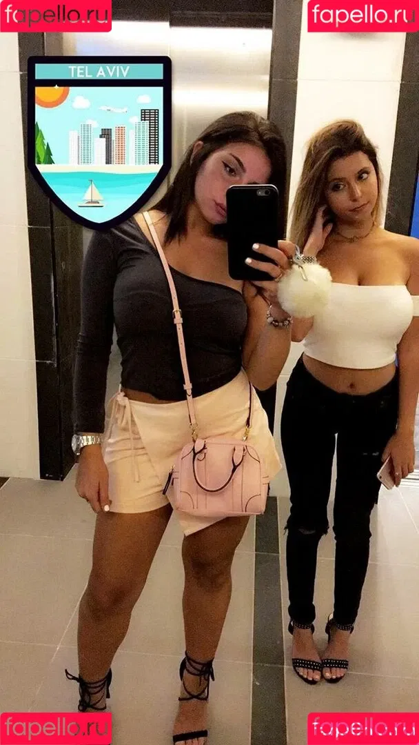 Coral Sharon Onlyfans Photo Gallery 