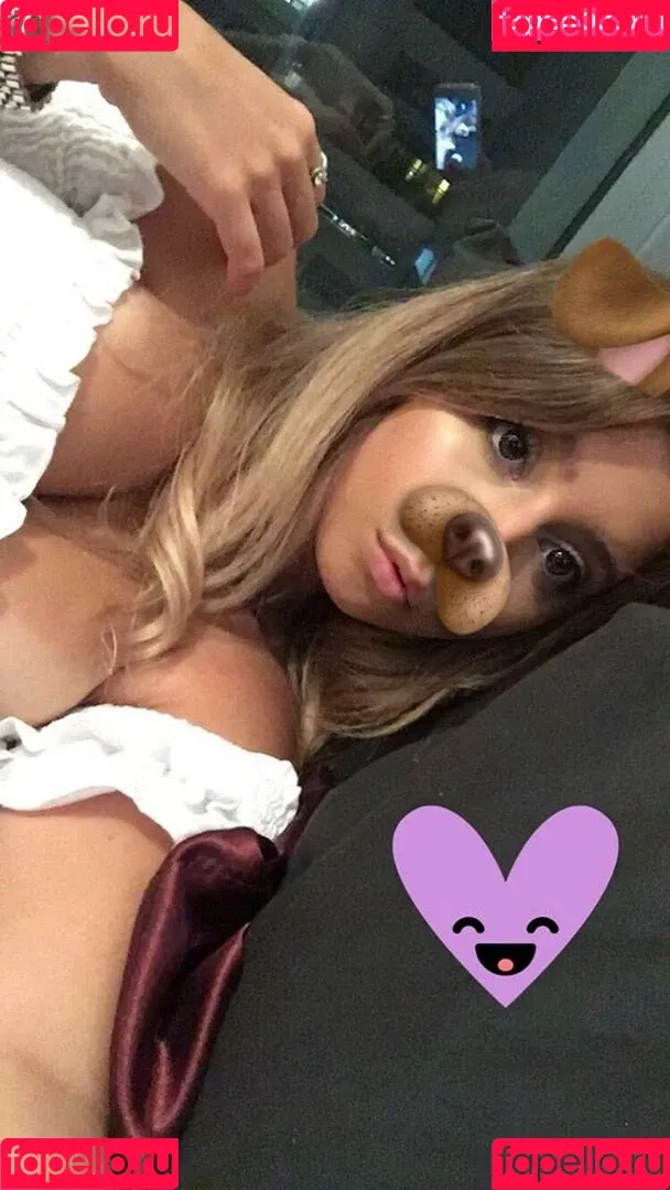 Coral Sharon Onlyfans Photo Gallery 