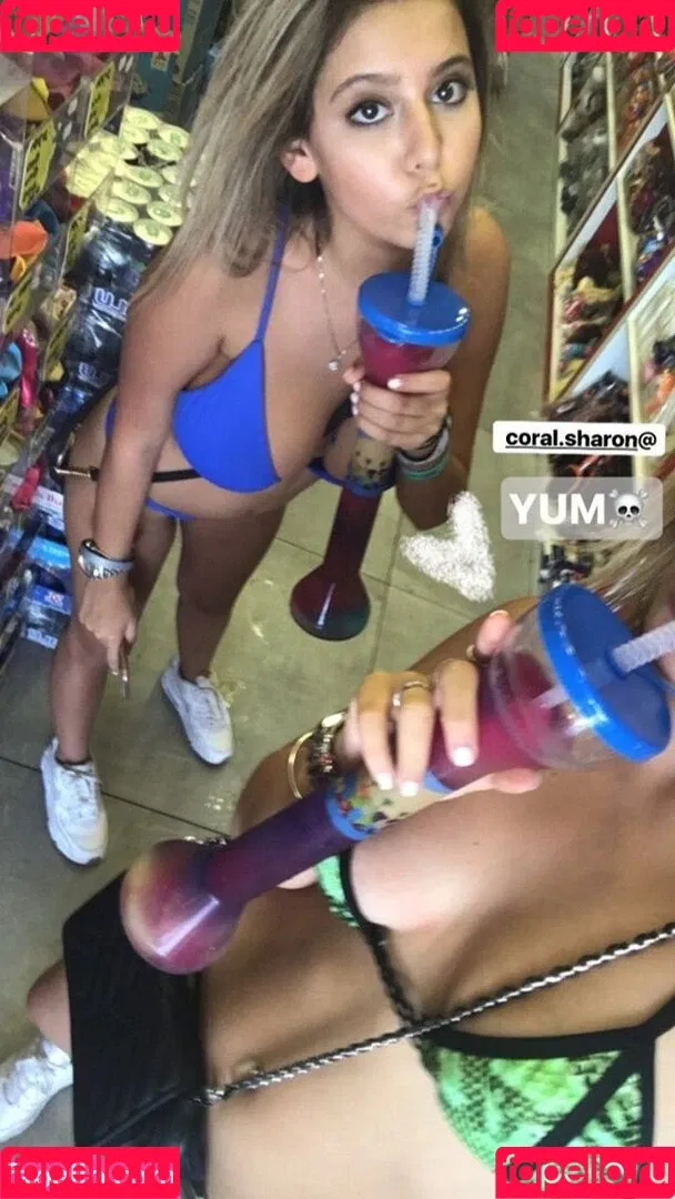 Coral Sharon Onlyfans Photo Gallery 