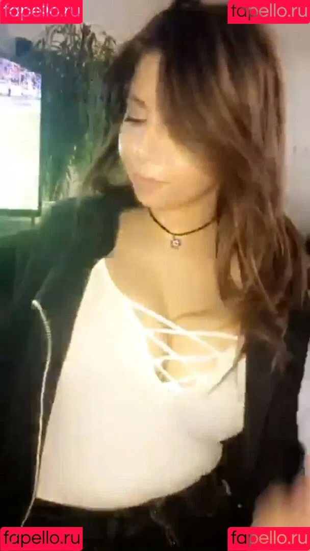 Coral Sharon Onlyfans Photo Gallery 