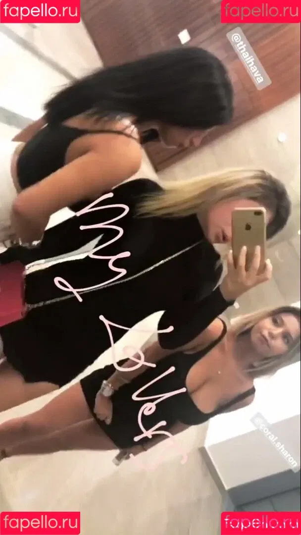 Coral Sharon Onlyfans Photo Gallery 