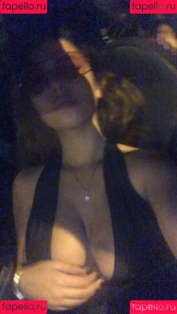Coral Sharon Onlyfans Photo Gallery 