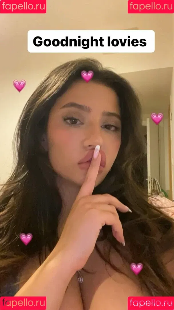 Coral Sharon Onlyfans Photo Gallery 