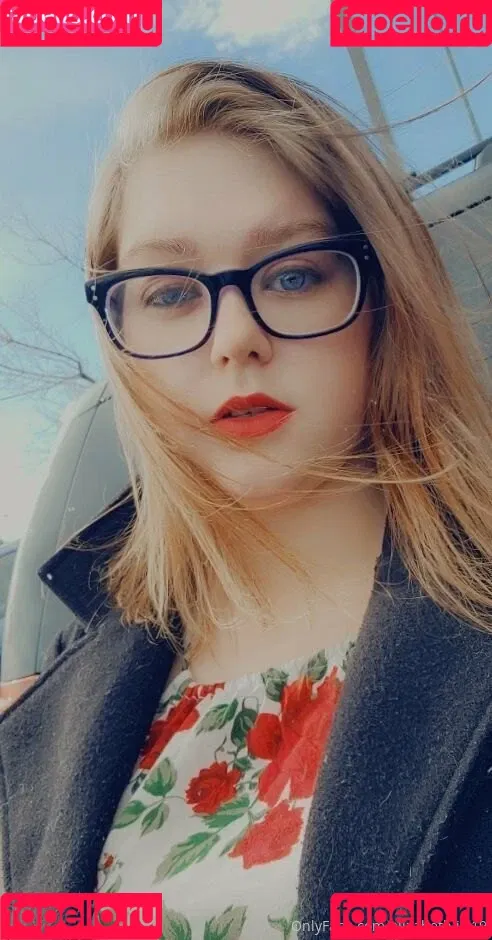 elizabethlily19 Onlyfans Photo Gallery 