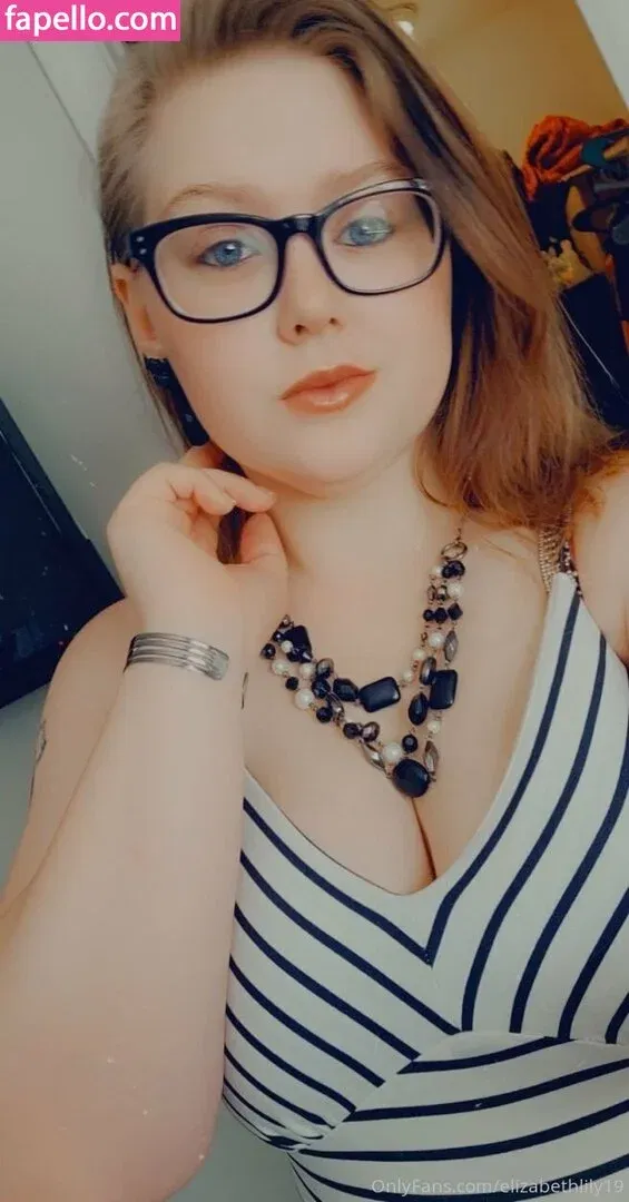 elizabethlily19 Onlyfans Photo Gallery 