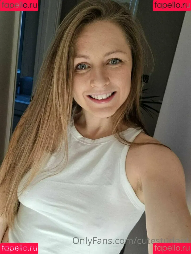 cutestudent Onlyfans Photo Gallery 