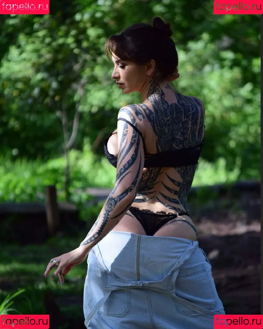 Ingrid Brans Onlyfans Photo Gallery 