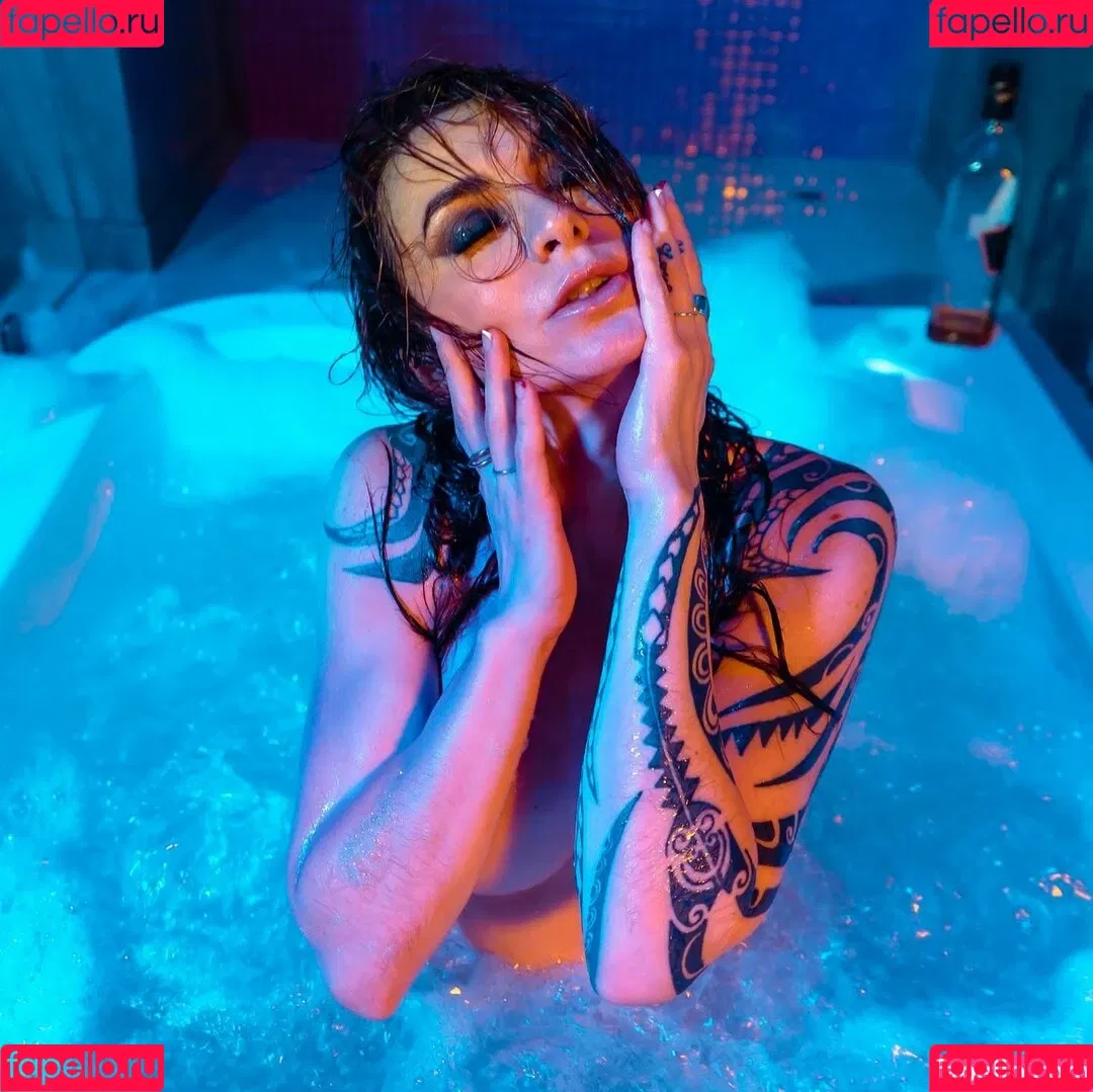 Ingrid Brans Onlyfans Photo Gallery 