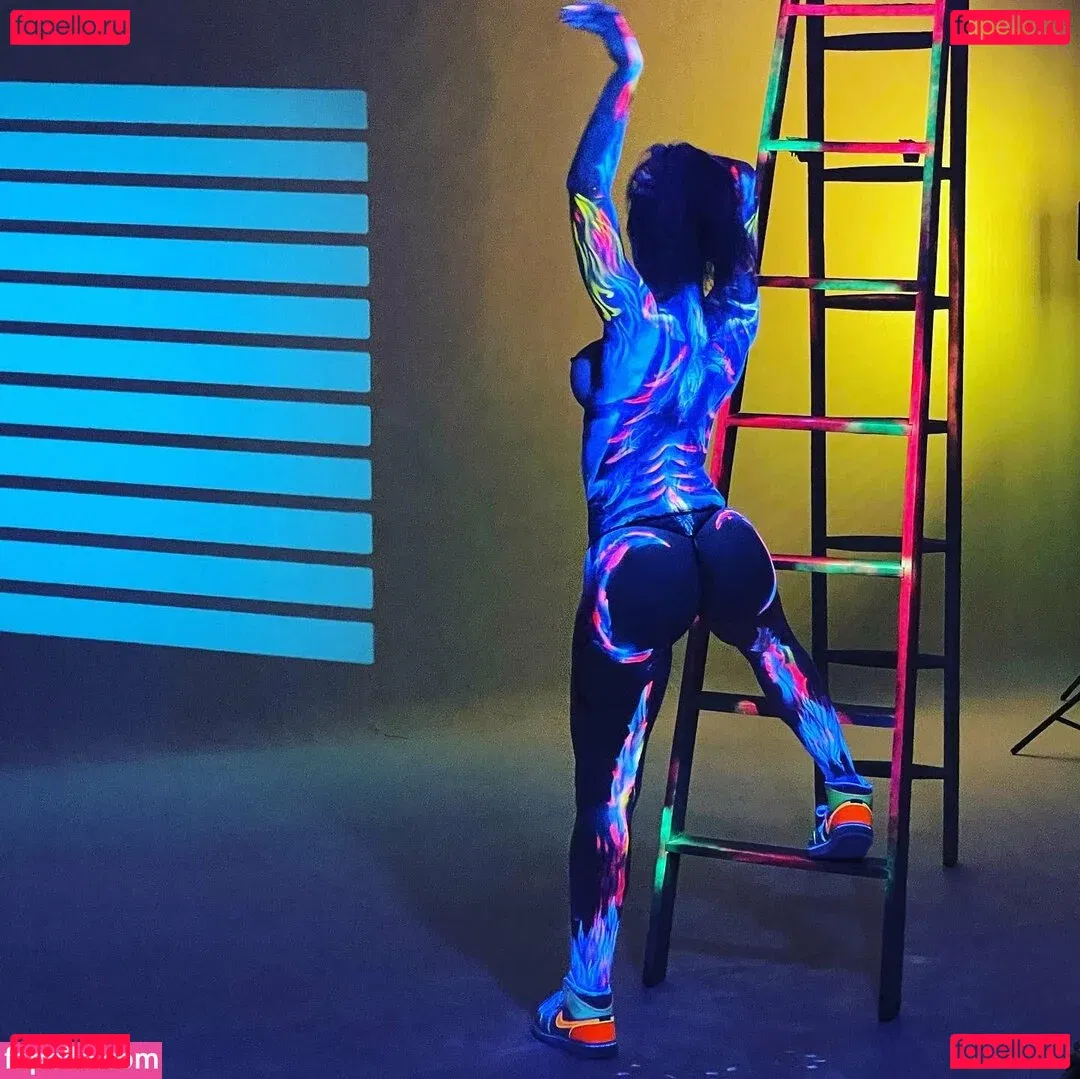 Ingrid Brans Onlyfans Photo Gallery 