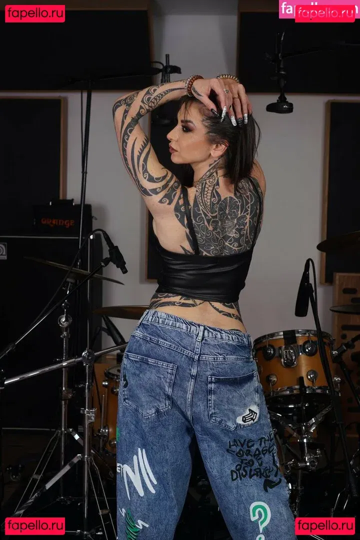 Ingrid Brans Onlyfans Photo Gallery 