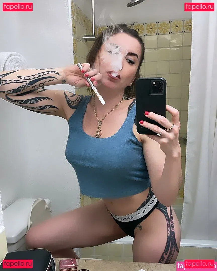 Ingrid Brans Onlyfans Photo Gallery 