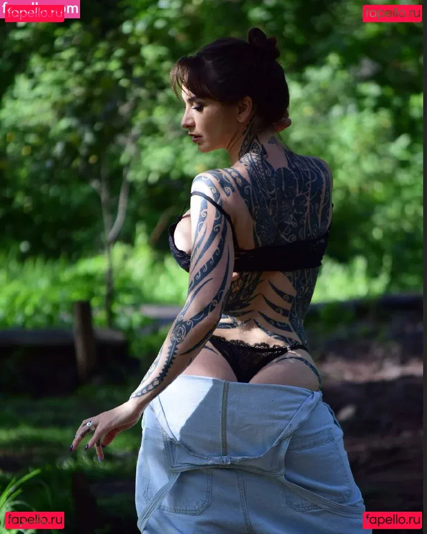 Ingrid Brans Onlyfans Photo Gallery 