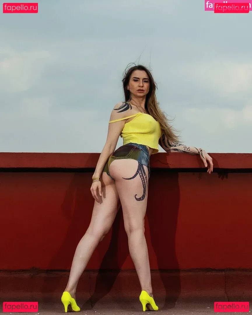 Ingrid Brans Onlyfans Photo Gallery 