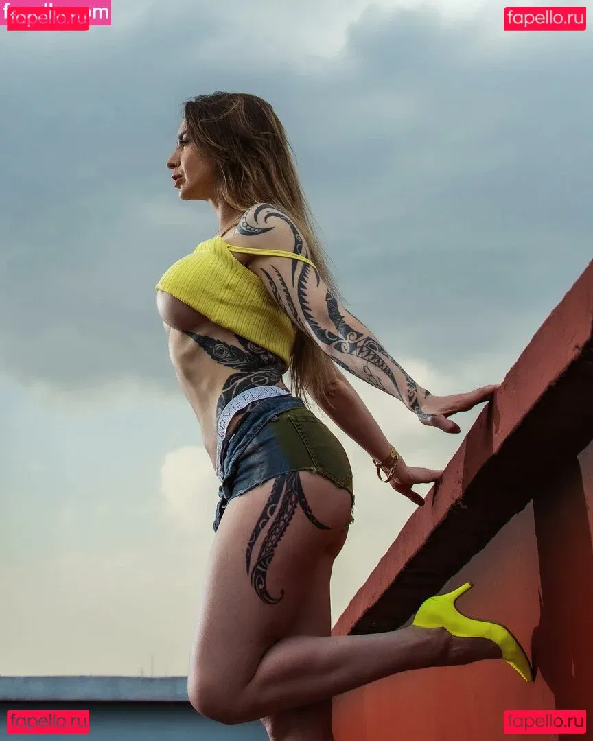 Ingrid Brans Onlyfans Photo Gallery 