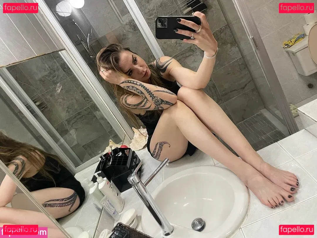 Ingrid Brans Onlyfans Photo Gallery 