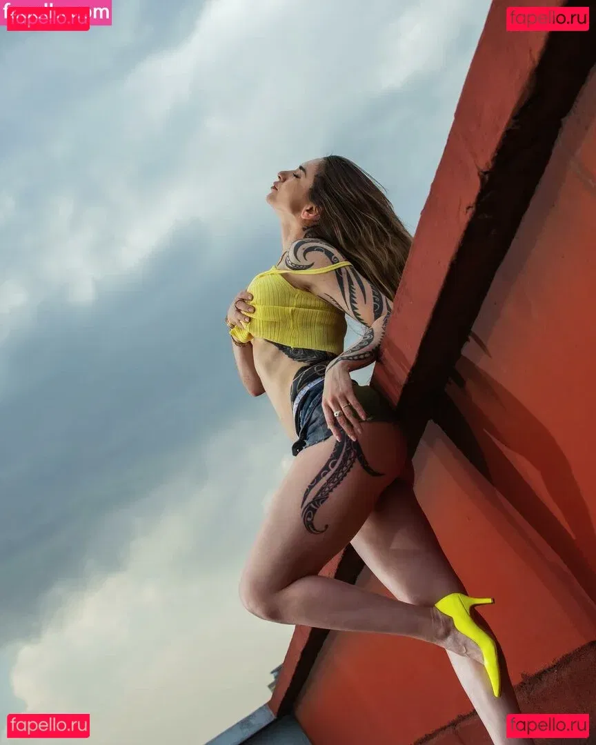 Ingrid Brans Onlyfans Photo Gallery 