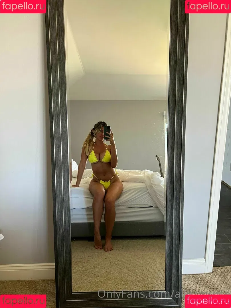 allisonrose Onlyfans Photo Gallery 