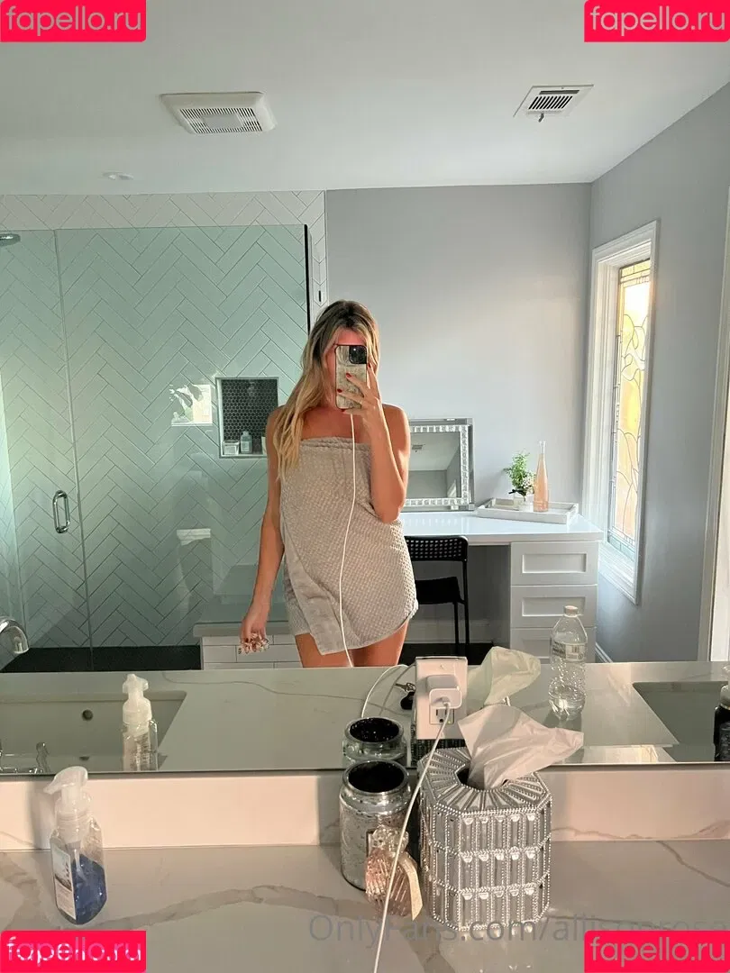 allisonrose Onlyfans Photo Gallery 
