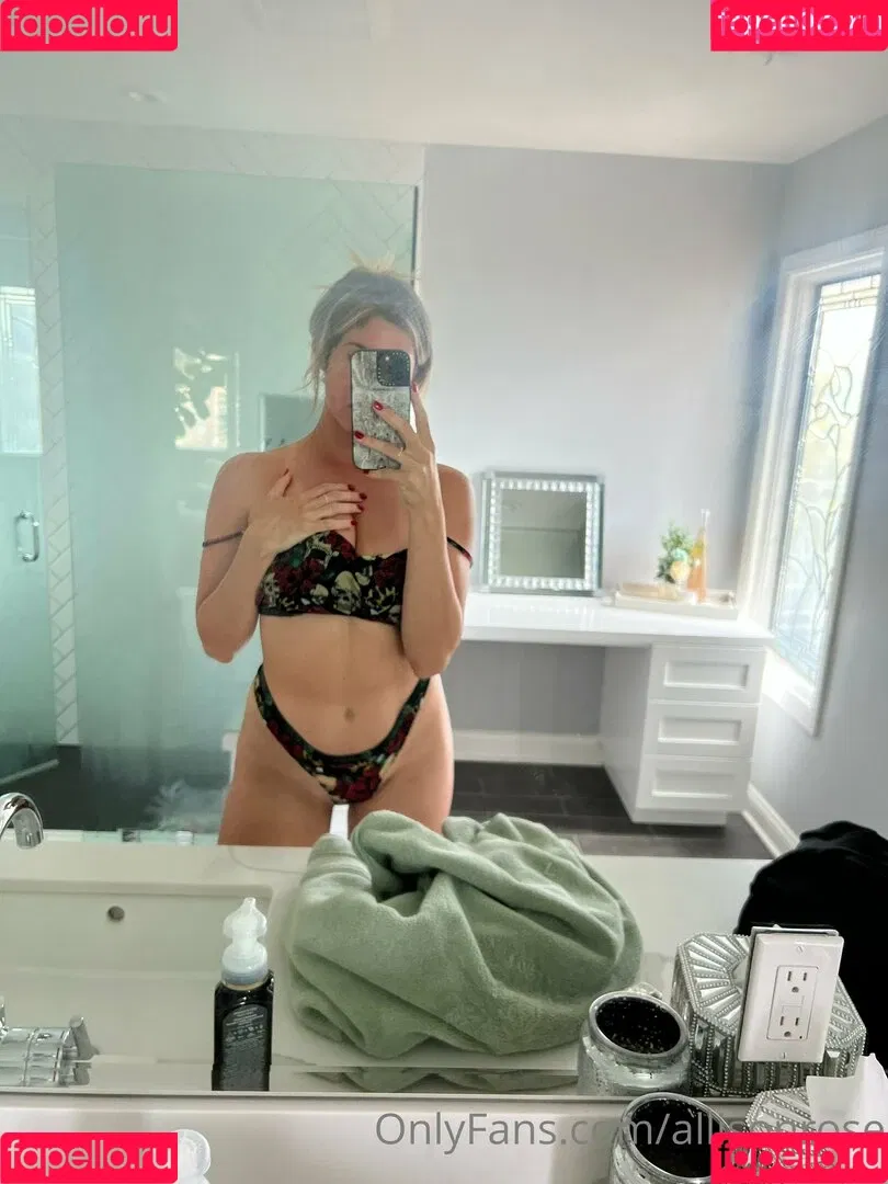 allisonrose Onlyfans Photo Gallery 
