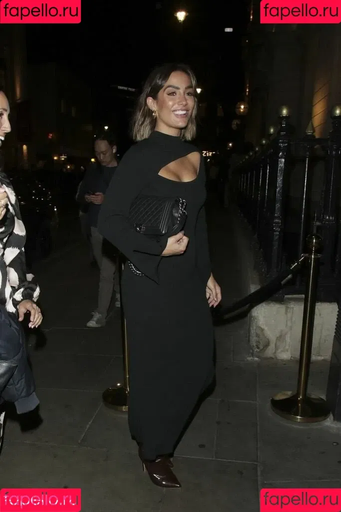 Frankie Bridge Onlyfans Photo Gallery 