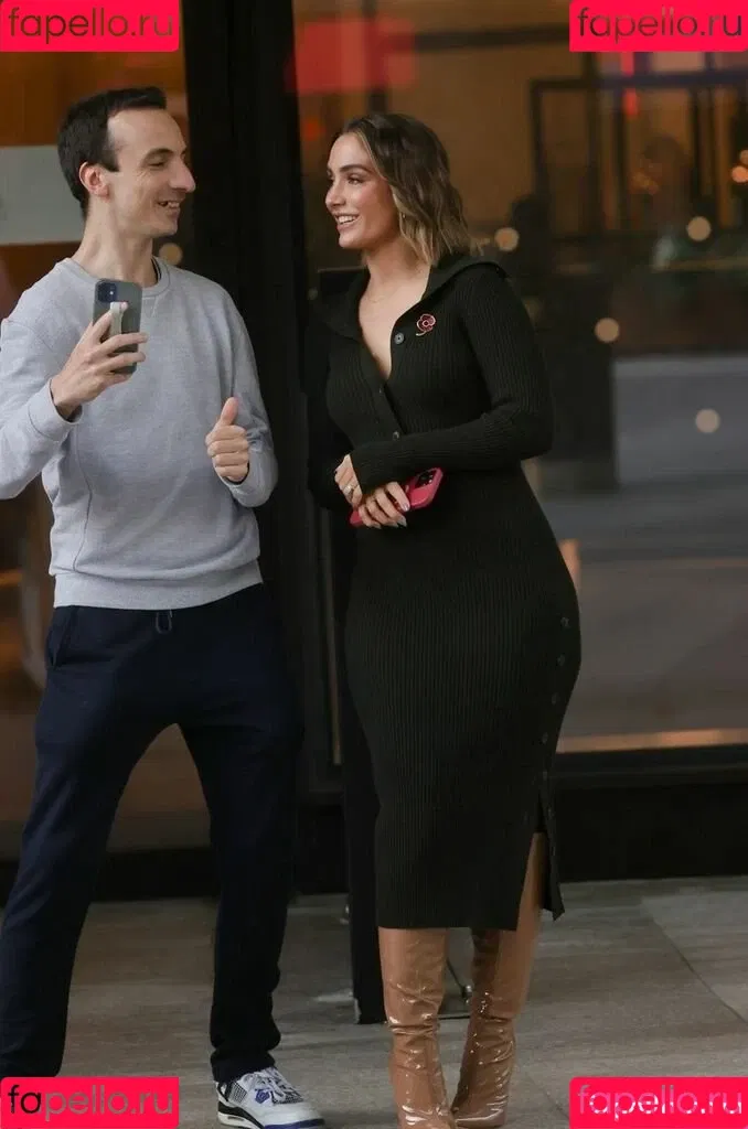 Frankie Bridge Onlyfans Photo Gallery 