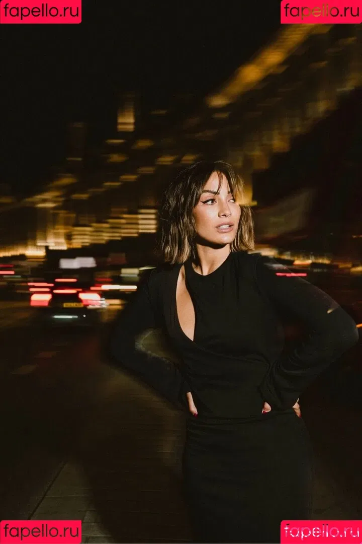 Frankie Bridge Onlyfans Photo Gallery 
