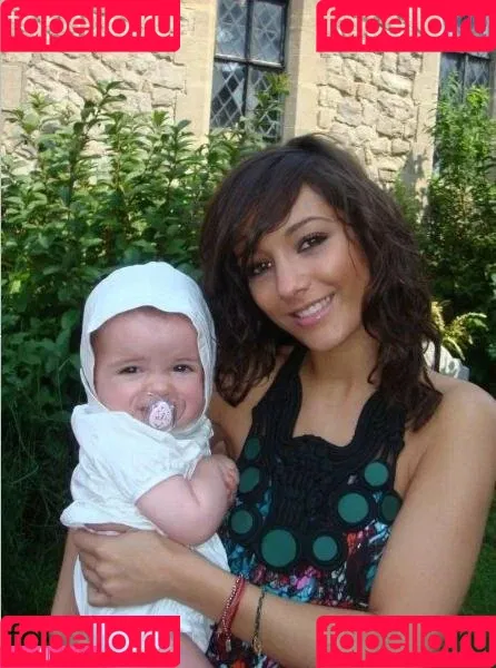 Frankie Bridge Onlyfans Photo Gallery 