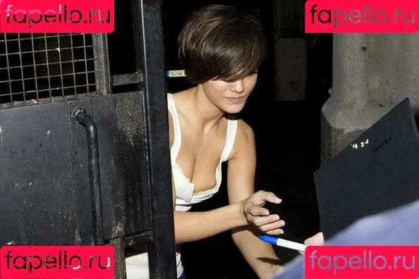 Frankie Bridge Onlyfans Photo Gallery 