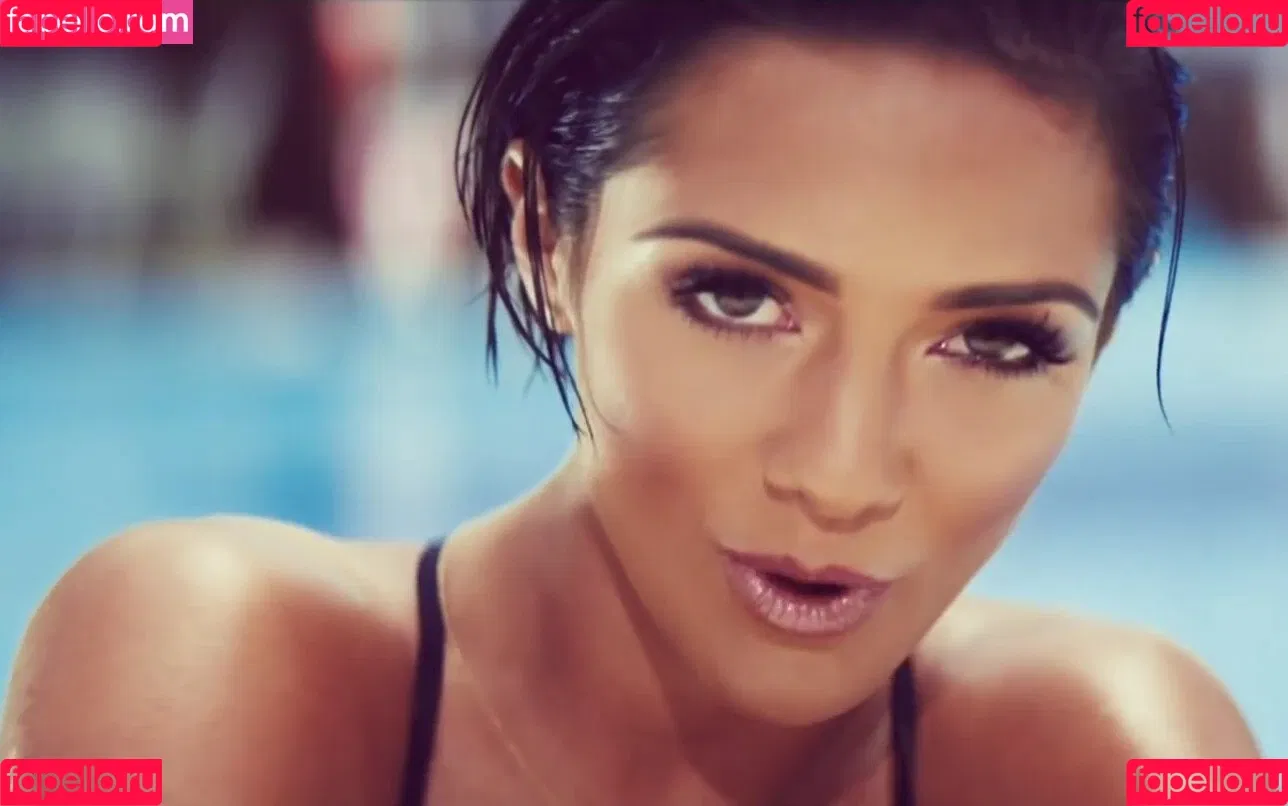 Frankie Bridge Onlyfans Photo Gallery 