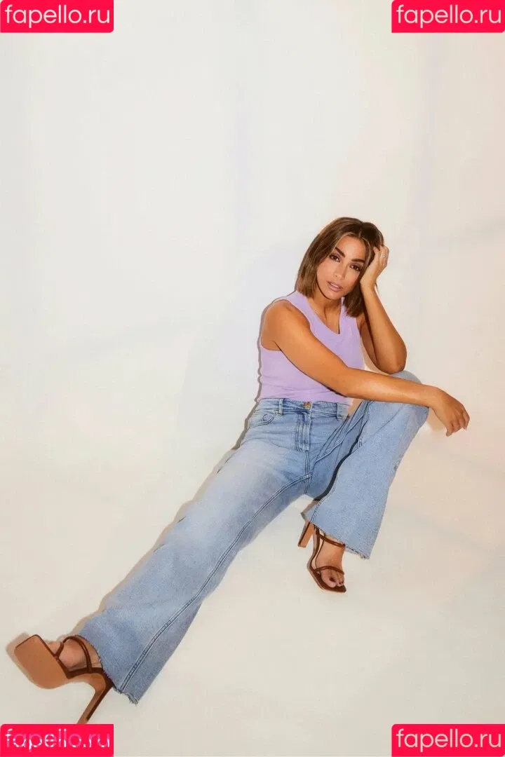 Frankie Bridge Onlyfans Photo Gallery 