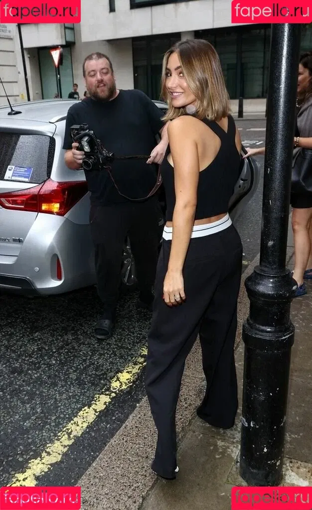 Frankie Bridge Onlyfans Photo Gallery 