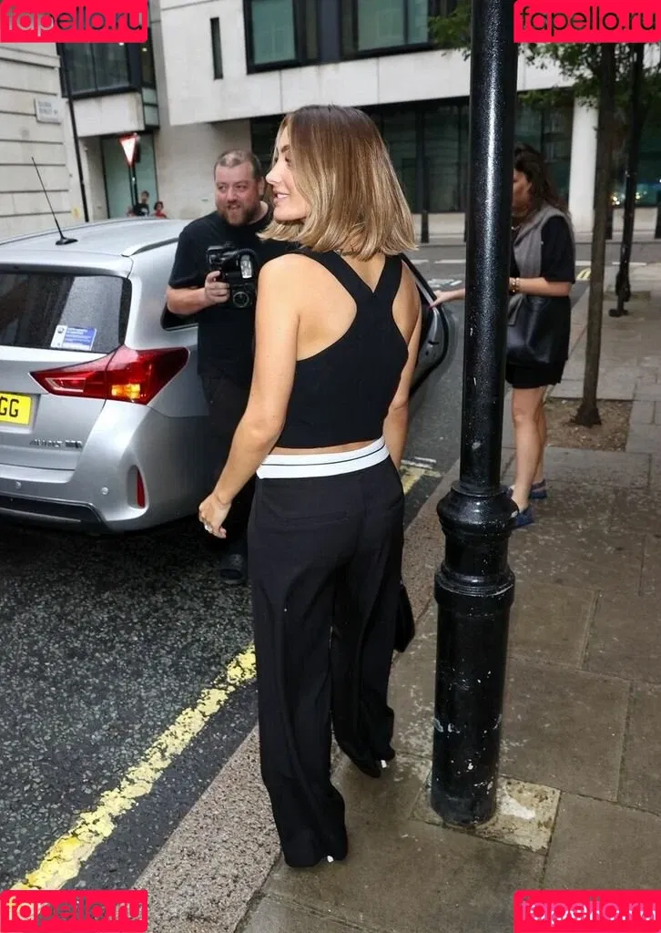 Frankie Bridge Onlyfans Photo Gallery 