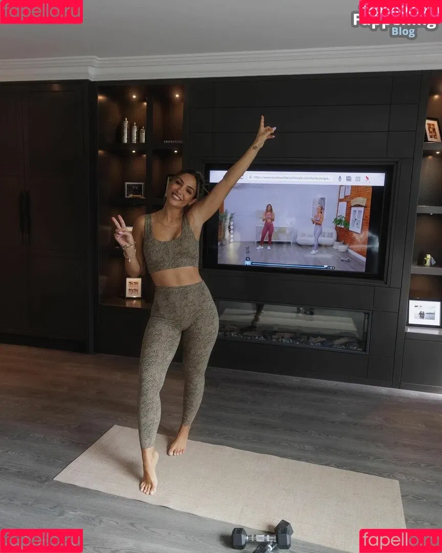 Frankie Bridge Onlyfans Photo Gallery 
