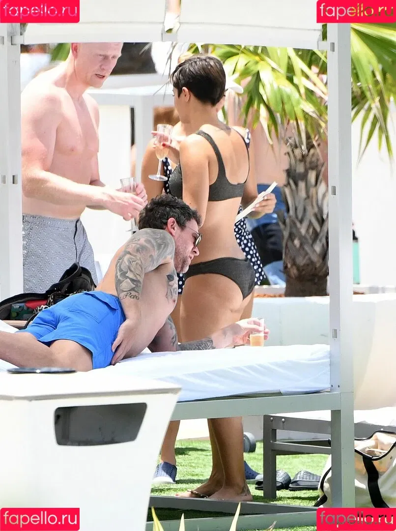 Frankie Bridge Onlyfans Photo Gallery 