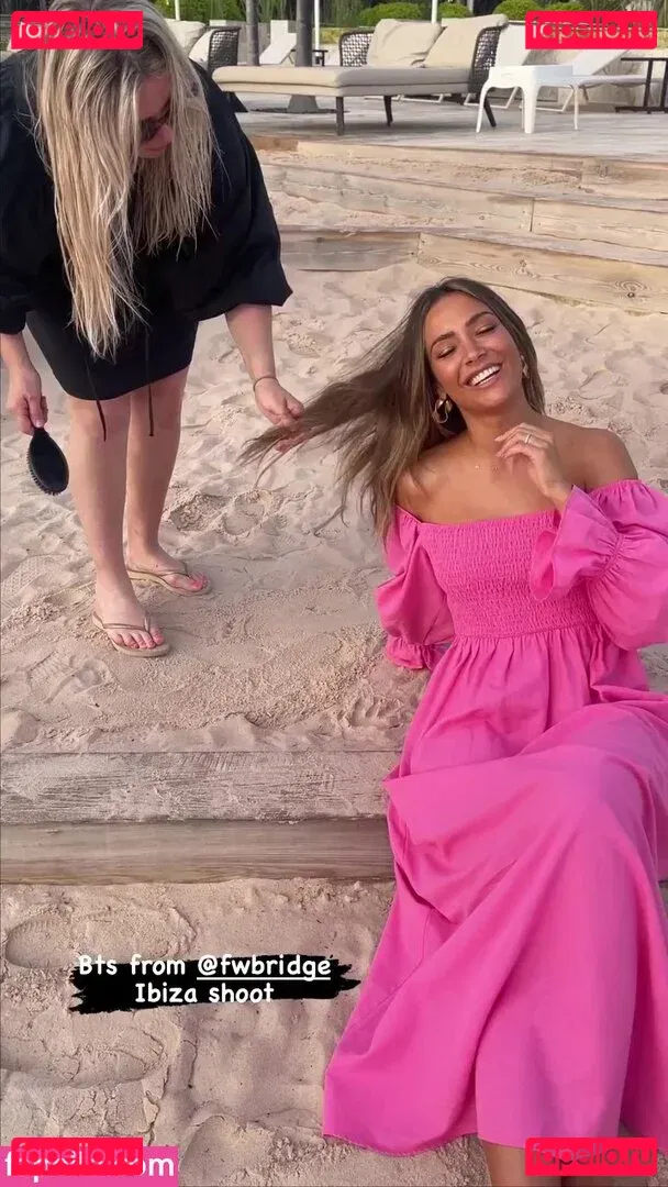 Frankie Bridge Onlyfans Photo Gallery 