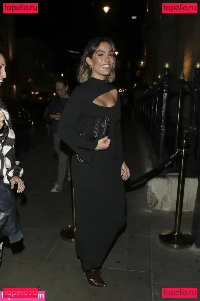 Frankie Bridge Onlyfans Photo Gallery 