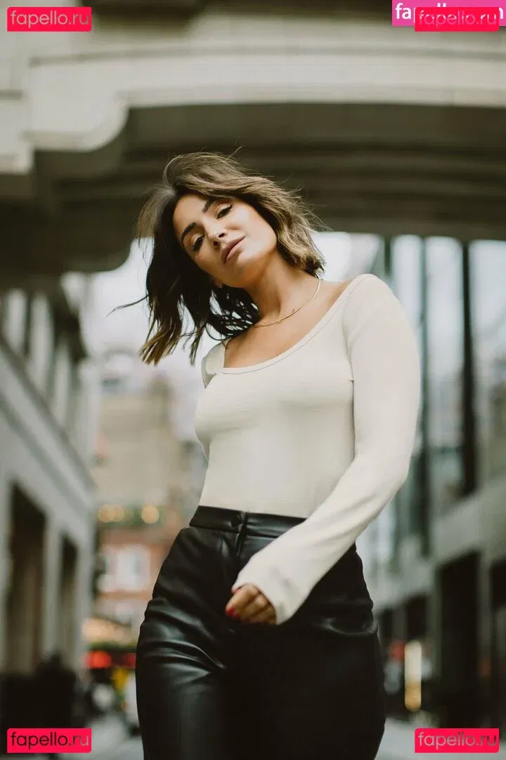 Frankie Bridge Onlyfans Photo Gallery 