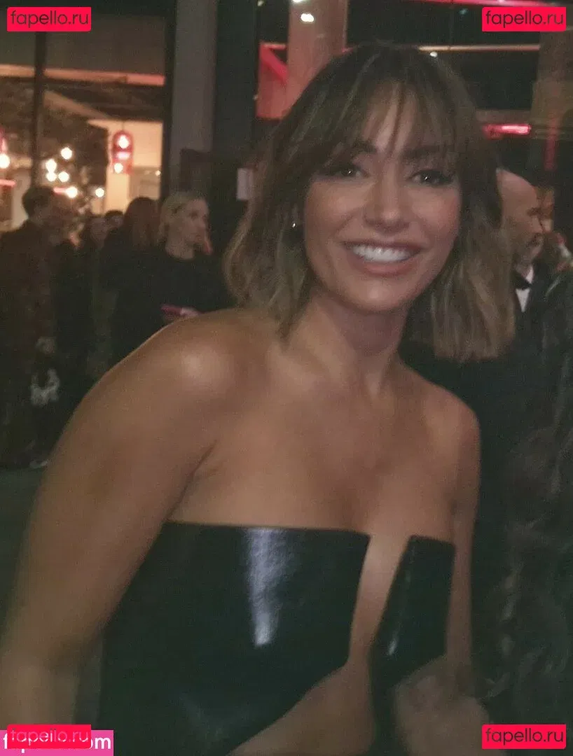 Frankie Bridge Onlyfans Photo Gallery 