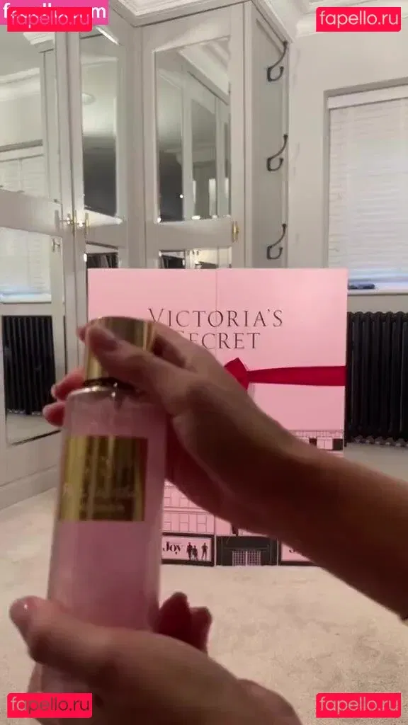 Frankie Bridge Onlyfans Photo Gallery 